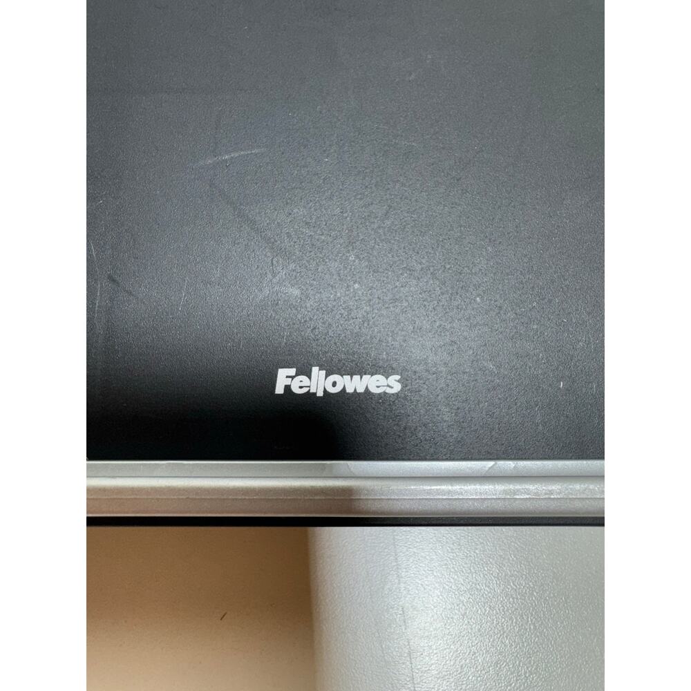Fellowes Computer Lap Top Stand Black Silver Cosmetic Signs of Wear 15X11X4